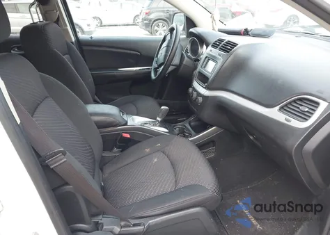 2015 Dodge Journey Sxt z USA, uszkodzony, nr VIN 3C4PDDBG0FT725209